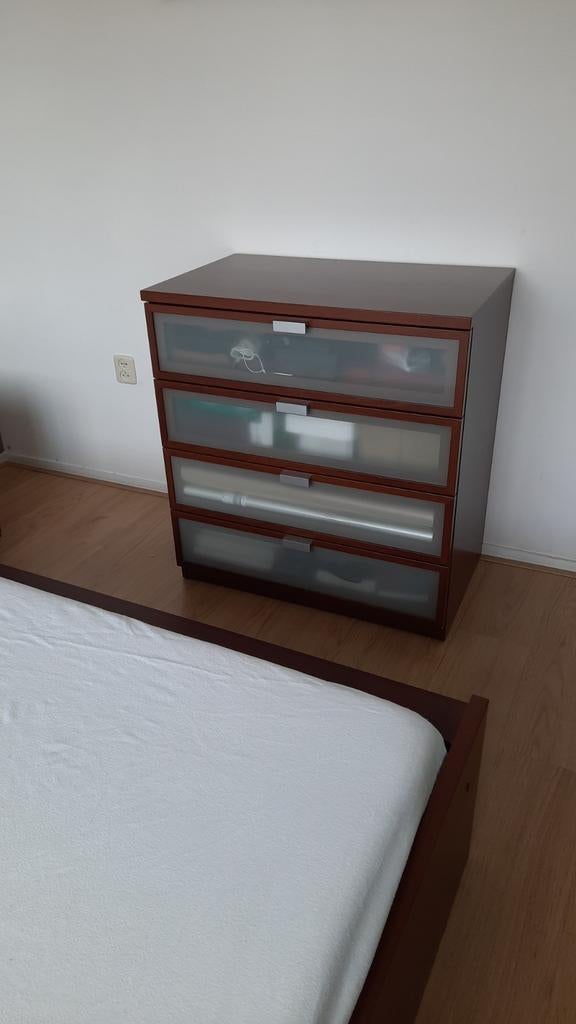 Ladekast HOPEN Ikea Dressoir Commode, Huis en Inrichting, Kasten | Ladekasten, Ophalen, Glas, 3 of 4 laden, Minder dan 100 cm