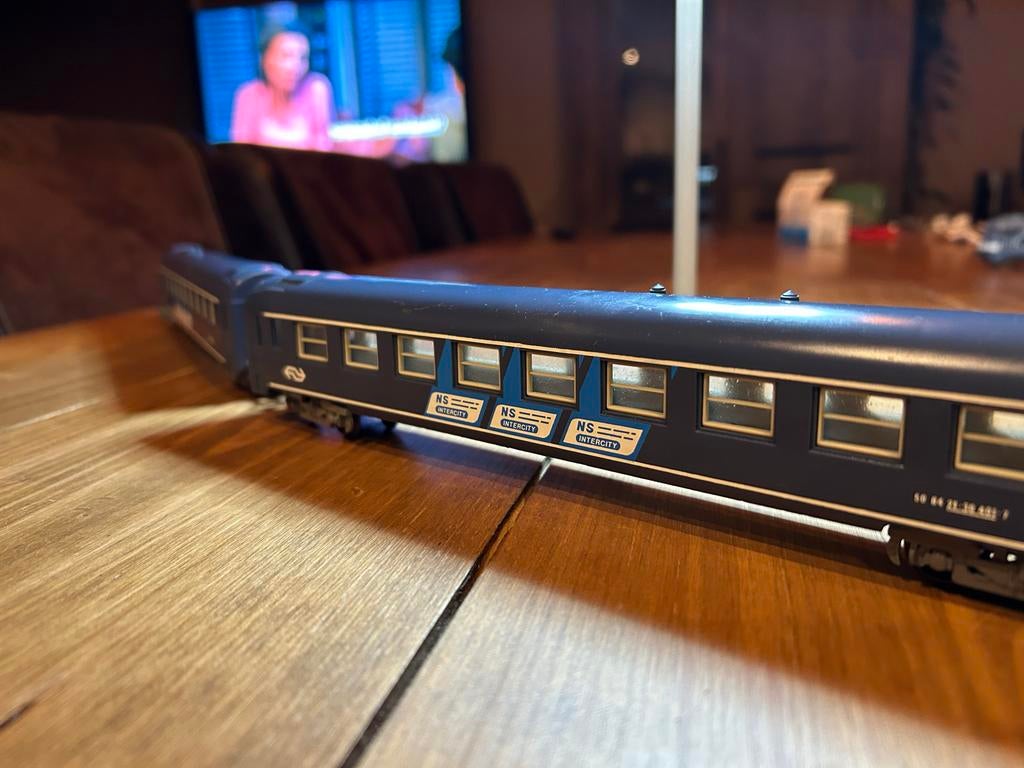 Jouef NS 1604 locomotief met twee NS rijtuigen, Jouef, Ophalen of Verzenden, NS, Gebruikt