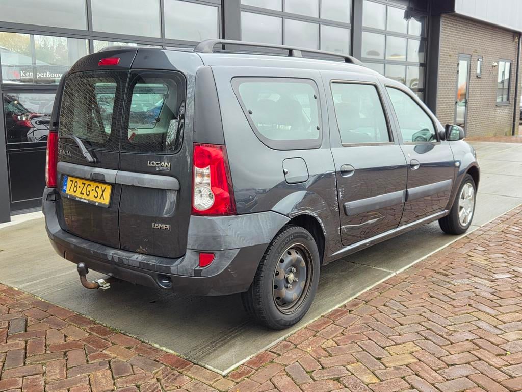Dacia Logan MCV 1.6 Lauréate 7p. | Airco, Gebruikt, 4 cilinders, 635 kg, 7 stoelen