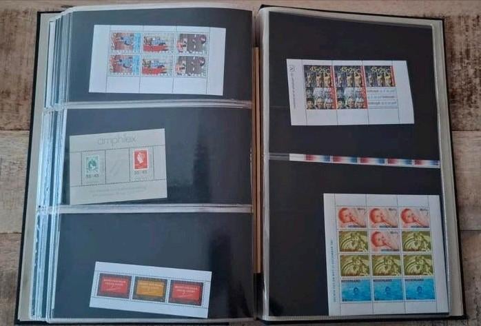 Diverse postzegelcollectie in album, Postzegels en Munten, Postzegels | Nederland, Gestempeld, Na 1940, Ophalen of Verzenden