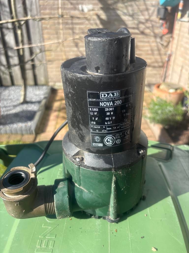DAB Nova 200 dompelpomp - gebruikt, max 6,6m opvoerhoogte, Tuin en Terras, Waterpompen, Ophalen, Gebruikt, Dompelpomp