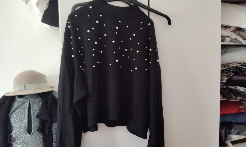 Prachtige Zwarte Trui met Parels Maat XL 28% Viscose, Ophalen, Zo goed als nieuw, Maat 46/48 (XL) of groter, Zwart