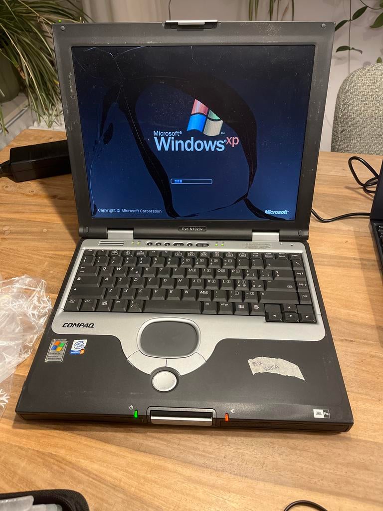 Vintage Compaq Evo N1020v - Defect scherm, Windows XP, Ophalen of Verzenden