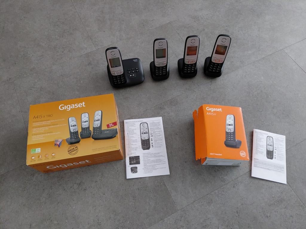 Gigaset A415A Trio en extra handset A415H, Ophalen of Verzenden, Zo goed als nieuw, 4 handsets of meer