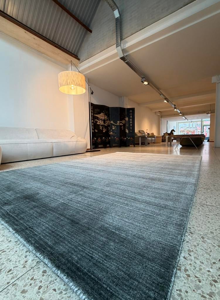 Leolux Evidence Milan Grey tapijt 200 x 300, Ophalen, Nieuw, Rechthoekig, 200 cm of meer