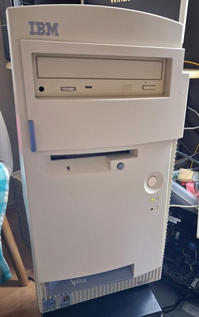 Vintage IBM Aptiva Desktop PC - Retro Computer, Computers en Software, Ophalen of Verzenden, IBM
