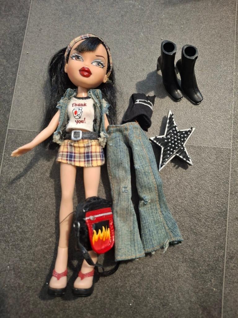 Bratz Style It! Jade (2003) Compleet, Verzamelen, Poppen, Ophalen, Gebruikt, Pop