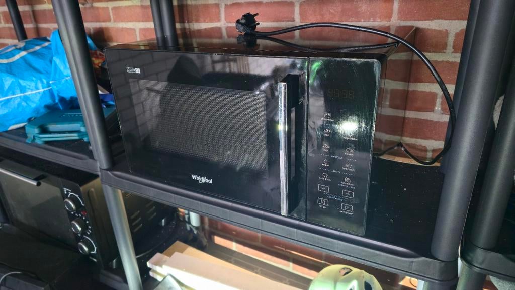 Whirlpool MWP251B Magnetron - Zwart, Zo goed als nieuw, Ophalen, Draaiplateau, Magnetron, Zo goed als nieuw