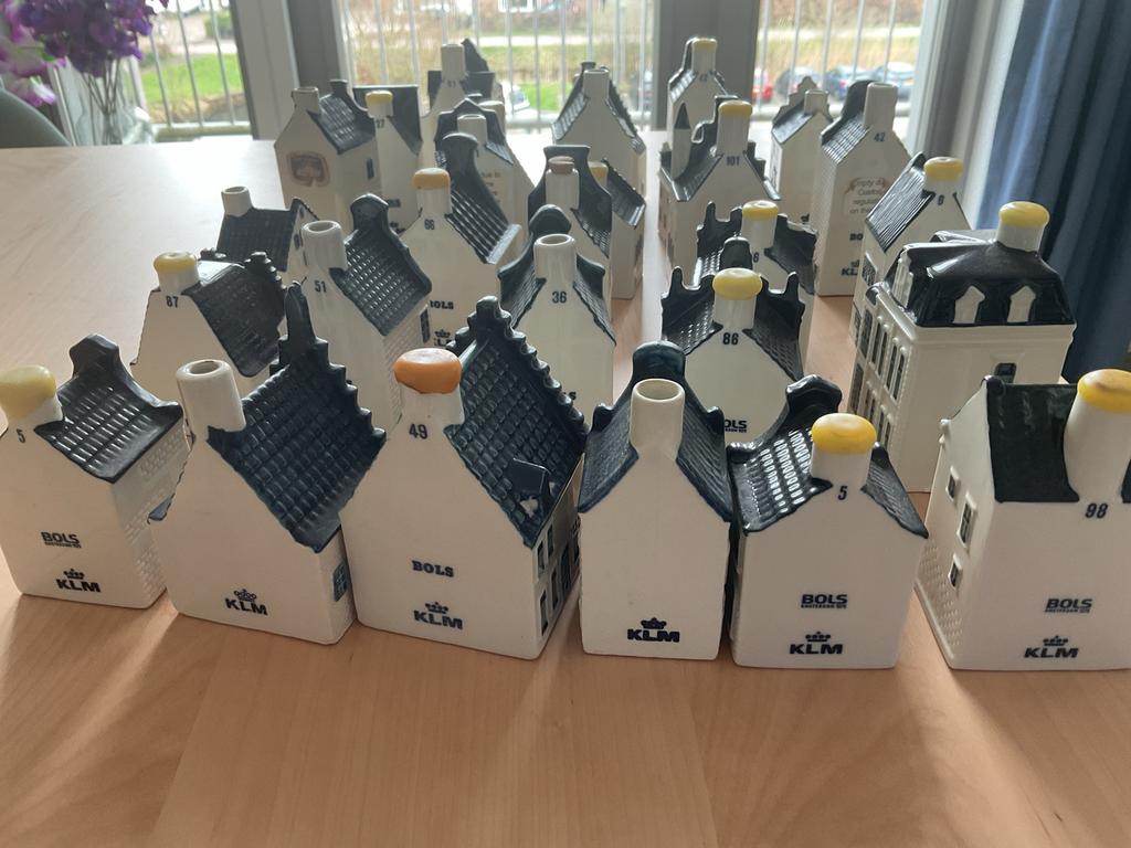 KLM huisjes - 29 stuks - één koop, Verzamelen, KLM Huisjes, Ophalen, Gebruikt, Gevuld