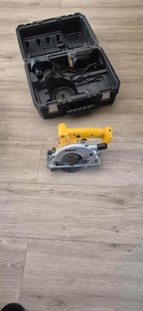 Cirkelzaag, Doe-het-zelf en Verbouw, Gereedschap | Schuurmachines, Ophalen of Verzenden, 1200 watt of meer, Vlakschuurmachine