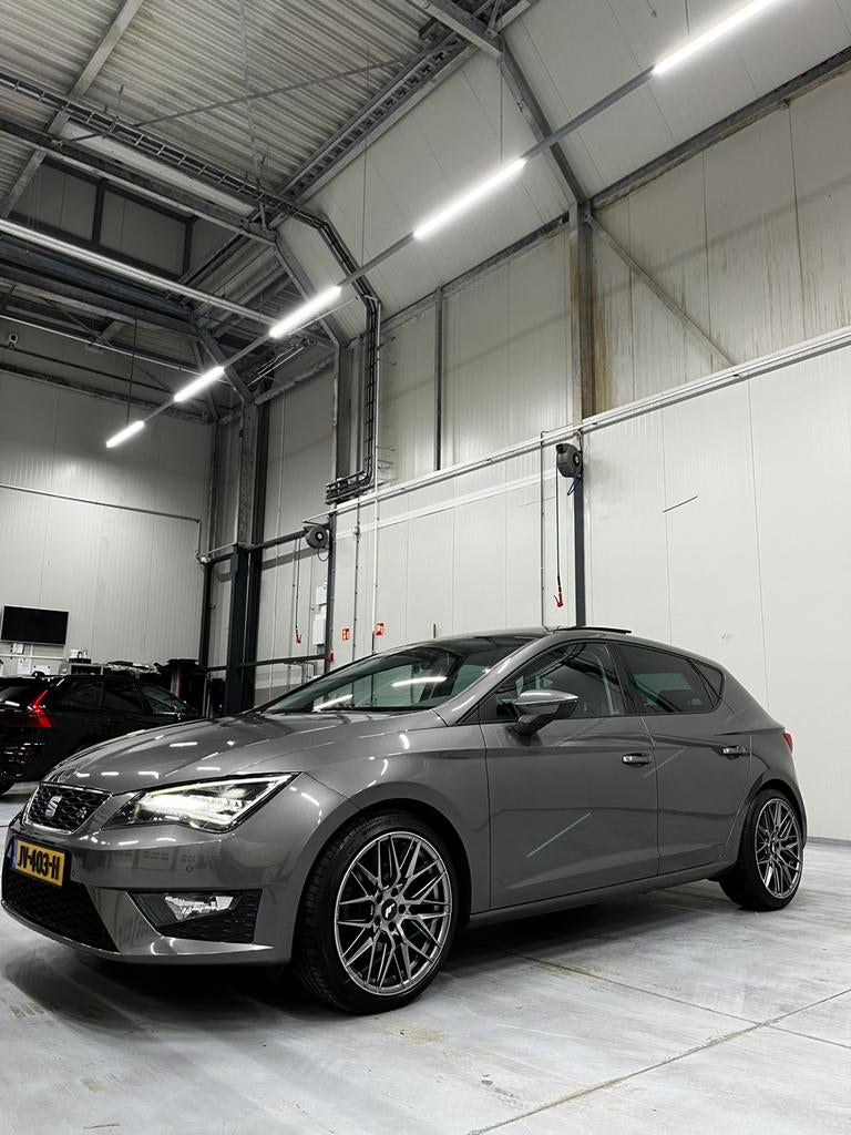 Seat Leon FR 1.4TSI ACT 150pk Dsg7 Pano, led, 18inch wielen., 4 cilinders, 150 pk, Leon, 1395 cc