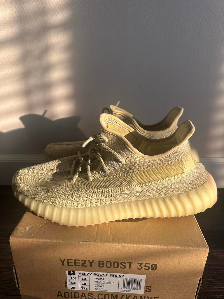 Adidas Yeezy Boost 350 V2 Antlia - Maat 44 2/3, Overige kleuren, Ophalen of Verzenden, Sneakers of Gympen, Gedragen