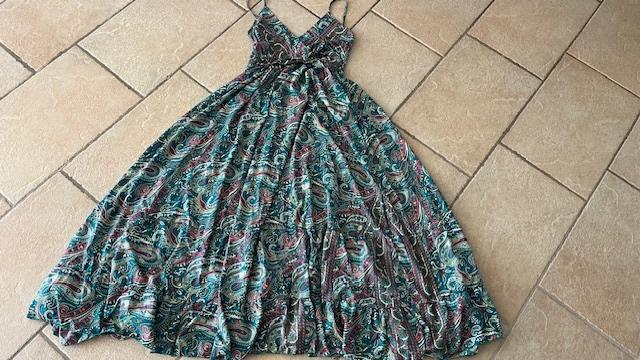 Zomer jurk maat xl polyester. Lengte 122 cm vanaf de oksel, Ophalen of Verzenden, Zo goed als nieuw, Maat 46/48 (XL) of groter