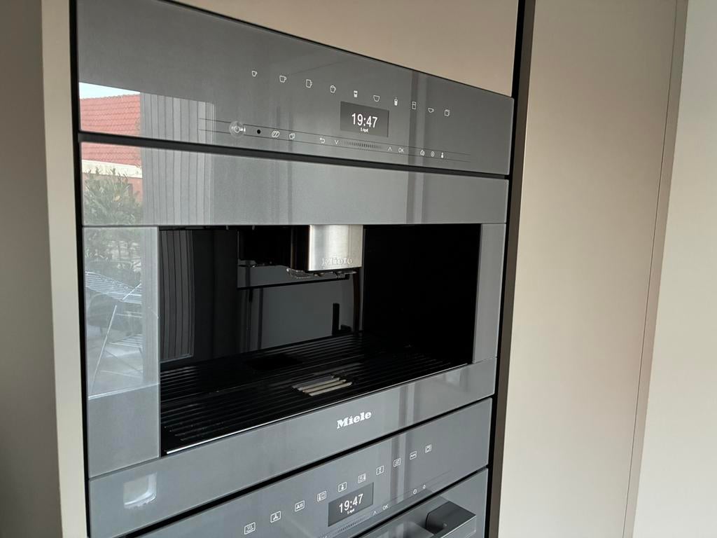 Miele CVA 7440, Witgoed en Apparatuur, Koffiezetapparaten, Ophalen of Verzenden, Zo goed als nieuw, Koffiemachine, Koffiebonen