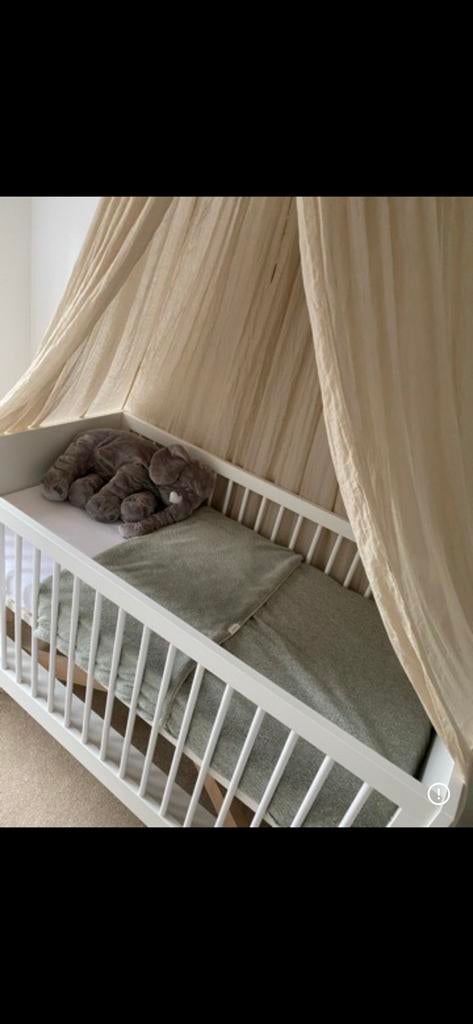 Babykamer: ledikant, kommode, kast en wandplank, Kinderen en Baby's, Ophalen, Gebruikt, Ledikant