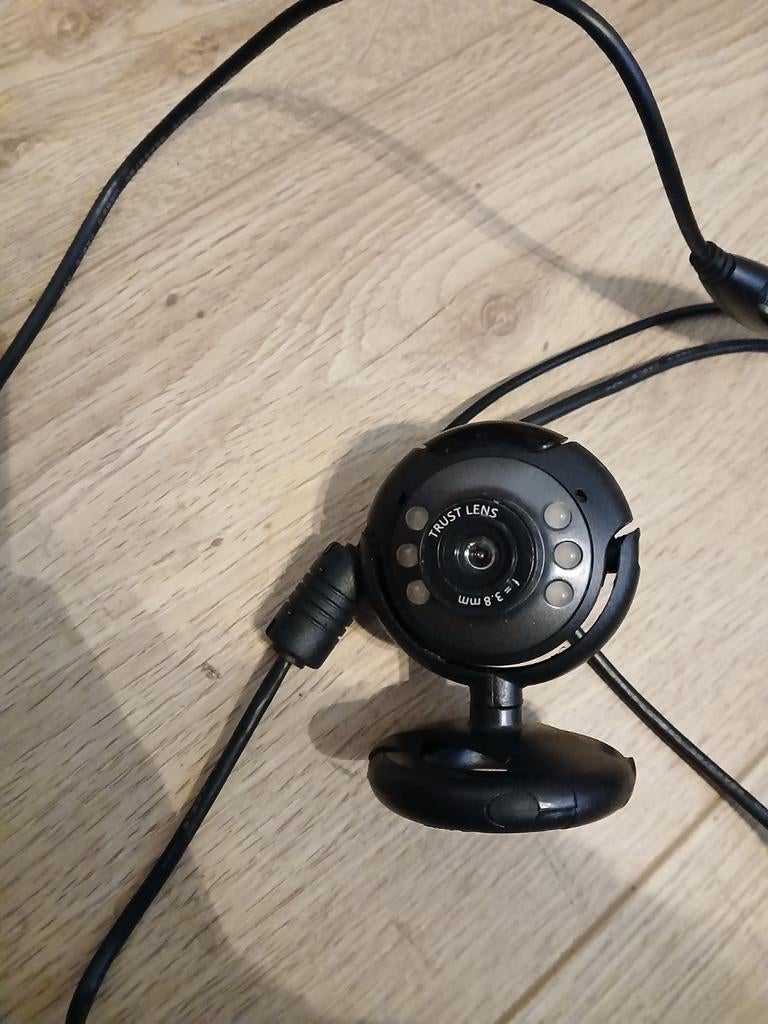 Trust Webcam, Computers en Software, Webcams, Ophalen of Verzenden, Trust, Monitorclip, Bedraad
