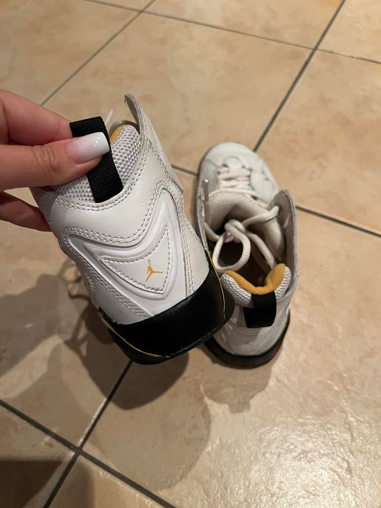 Jordan - 37.5, Kleding | Dames, Schoenen, Ophalen of Verzenden, Gedragen, Wit, Sneakers of Gympen