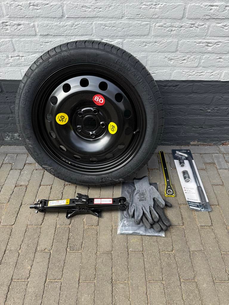 Thuiskomertje, krik, wielsleutel (compleet en niet gebruikt), Gebruikt, Overige, Banden en Velgen, Overige maten