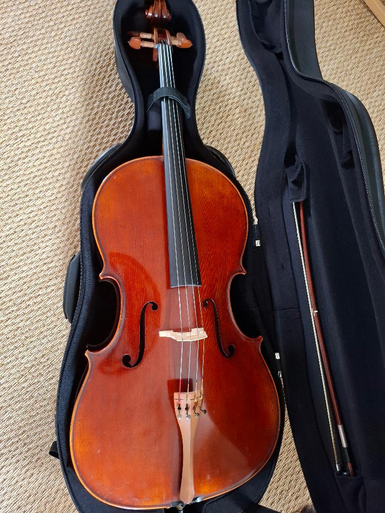 cello, Ophalen, Gebruikt, Met koffer
