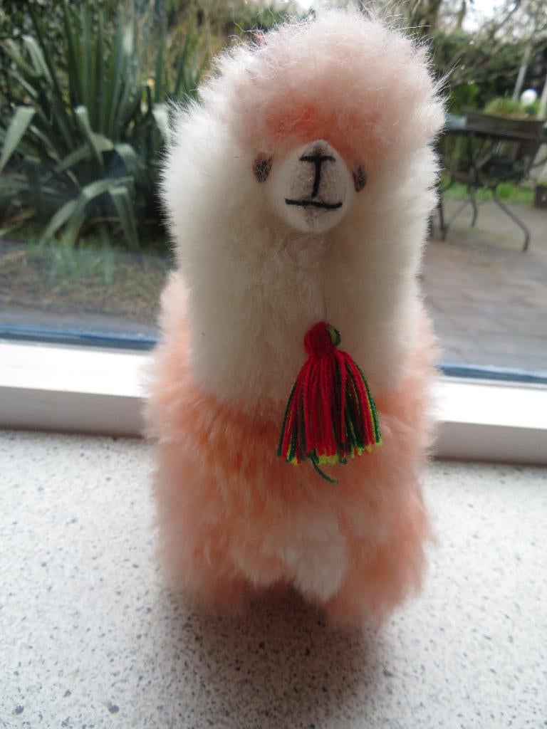 Alpaca knuffel van Alpaca fleece oranje/roze crème fluweel-, Ophalen of Verzenden, Zo goed als nieuw, Overige typen
