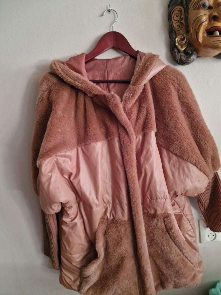 Tussen door jas gebreide mouwen/ bont nieuw, Ophalen of Verzenden, Nieuw, Zwart