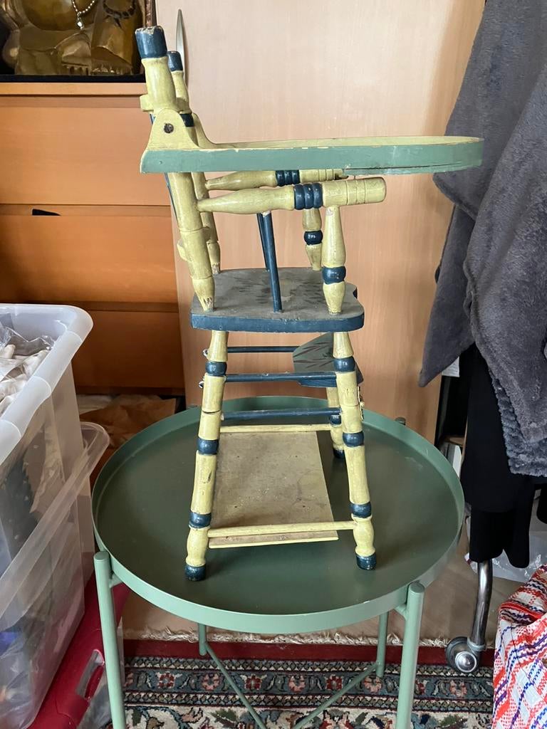 Vintage poppenstoeltje volkskunst beschilderd uitklapbaar, Antiek en Kunst, Ophalen