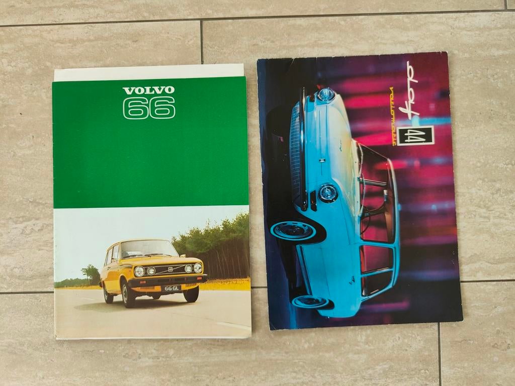 2 Vintage folders: DAF 44 en Volvo 66., Ophalen of Verzenden, Zo goed als nieuw, Overige merken