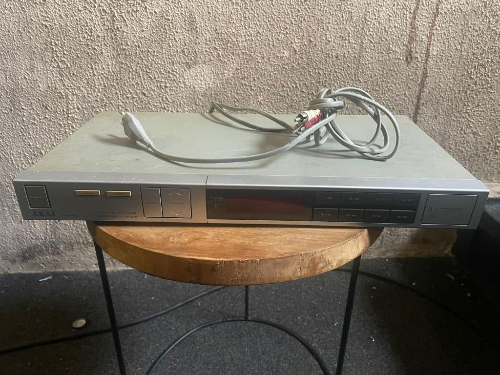 Akai Stereo Synthesizer Tuner AT-A2, Ophalen, Gebruikt