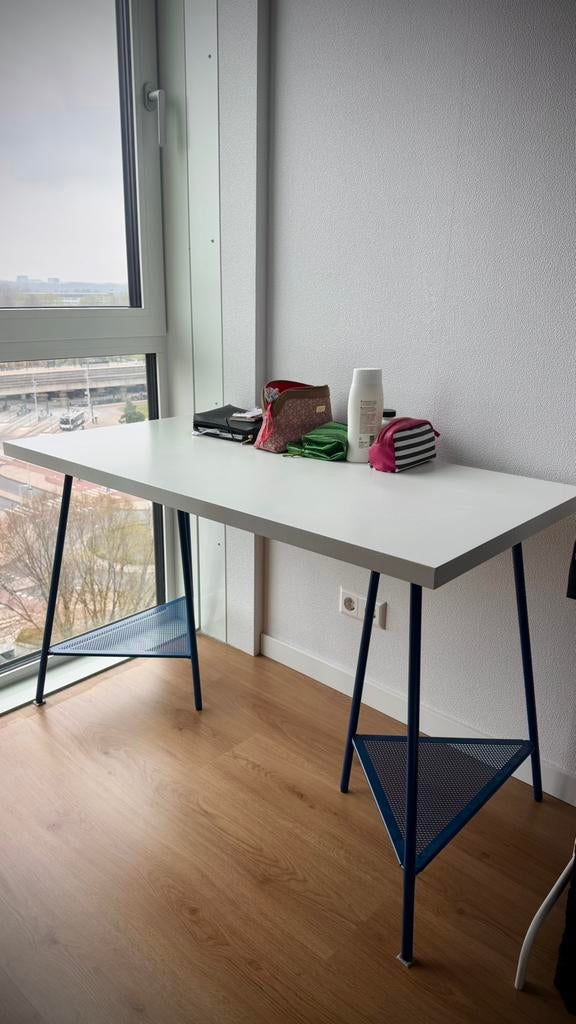 Modern Desk | Excellent Condition, Huis en Inrichting, Ophalen, Zo goed als nieuw