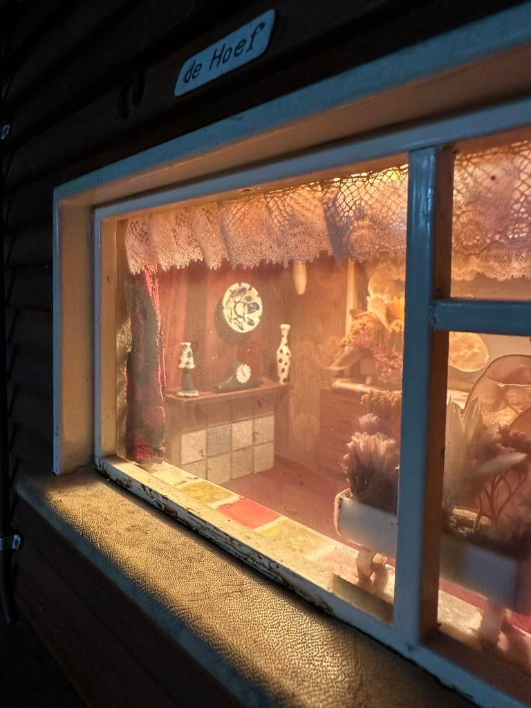 Mooie handgemaakte miniatuur molen met interieur, Ophalen, Gebruikt