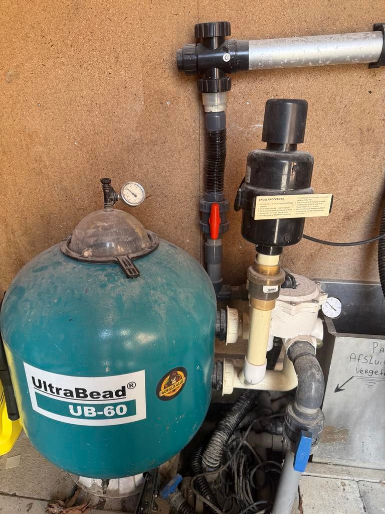 Gebruikte UB 60 Beadfilter voor vijvers tot 20.000 liter, Ophalen, Gebruikt, Kunststof, Overige typen
