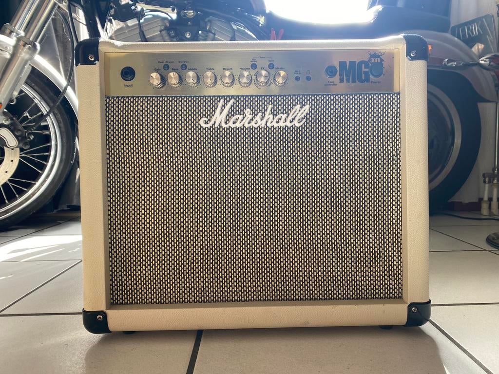 Marshall MG30FX, Muziek en Instrumenten, Versterkers | Bas en Gitaar, Ophalen of Verzenden, Zo goed als nieuw, Minder dan 50 watt