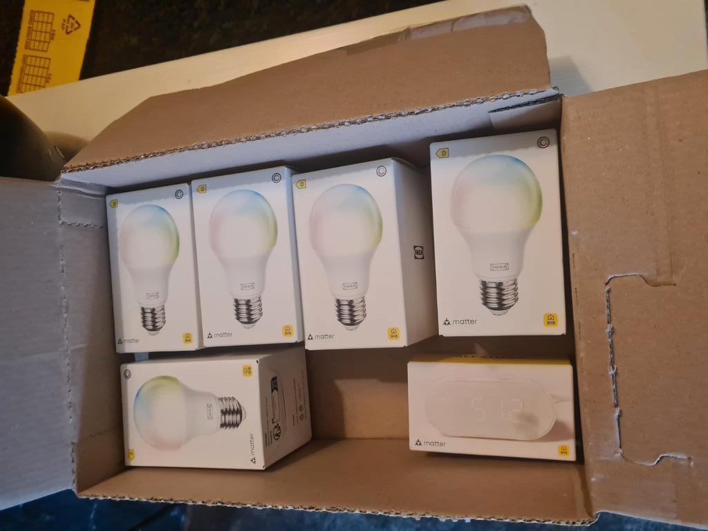 Ikea Hub Dirigera met 15x Gu10 & 15x E27 full color., Ophalen of Verzenden, Nieuw, 50 tot 200 watt, Lamp