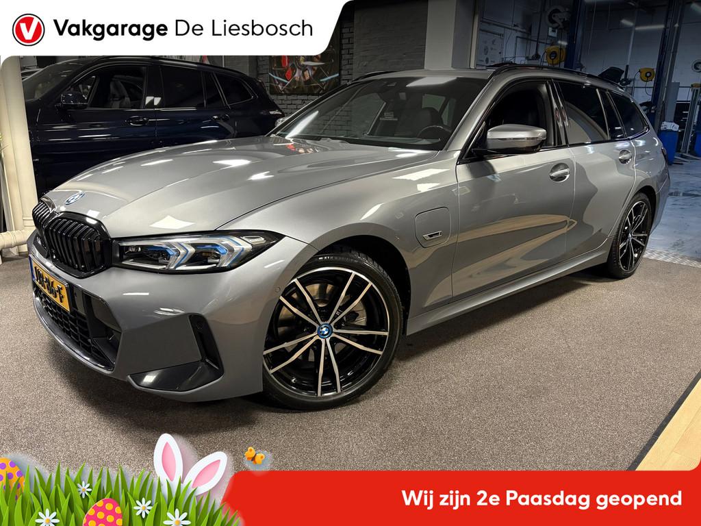 BMW 3-serie Touring 330e xDrive M-pakket facelift / Panorama, Gebruikt, 4 cilinders, Plug-in hybride, Vierwielaandrijving