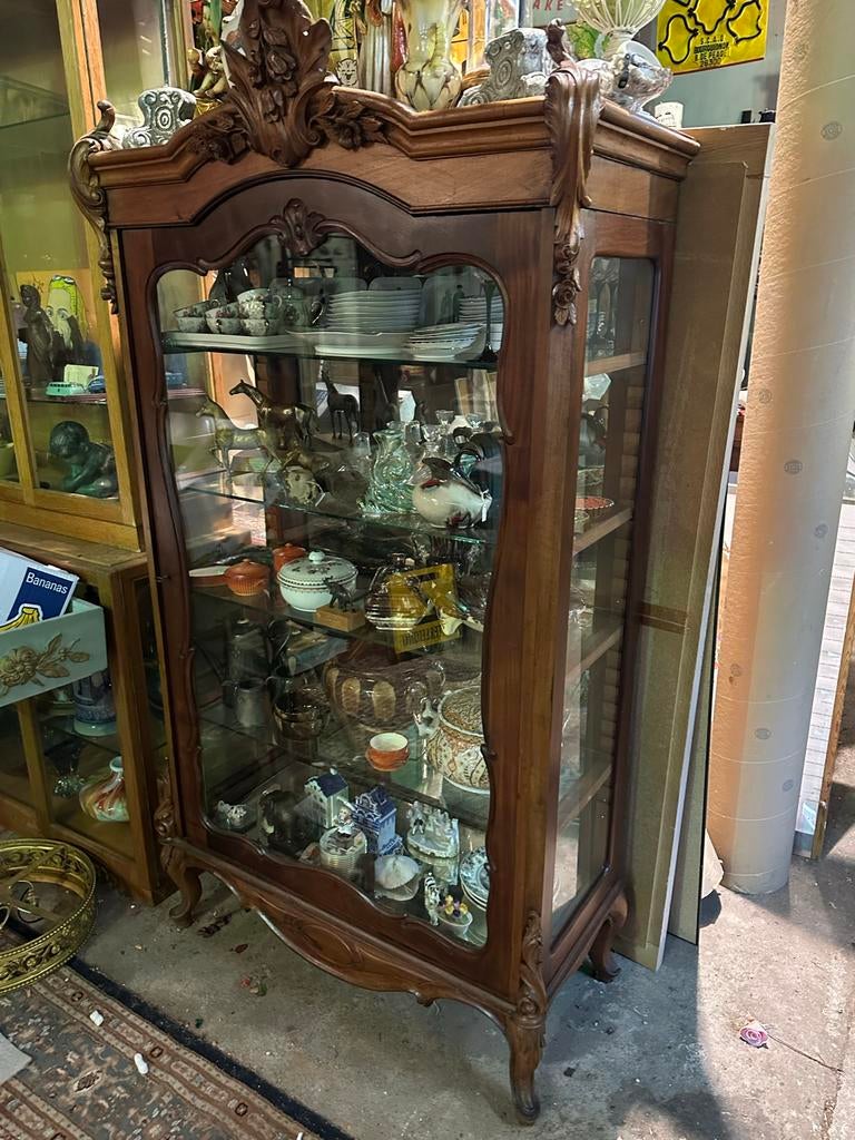 Antieke vitrinekast met sleutel kuifkast willem 3e, Ophalen, Gebruikt, K, 150 tot 200 cm