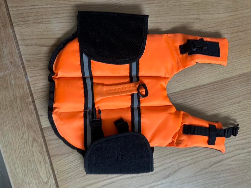 Reddingsvest voor kleine hond, Ophalen