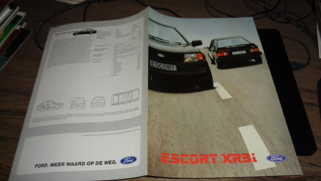 Folder FORD ESCORT  XR3i  ,  9-1982, Verzenden, Zo goed als nieuw, Ford