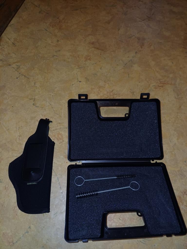 TE KOOP KUNSTOF PISTOOL KOFFERTJE  HOLSTER, Ophalen of Verzenden