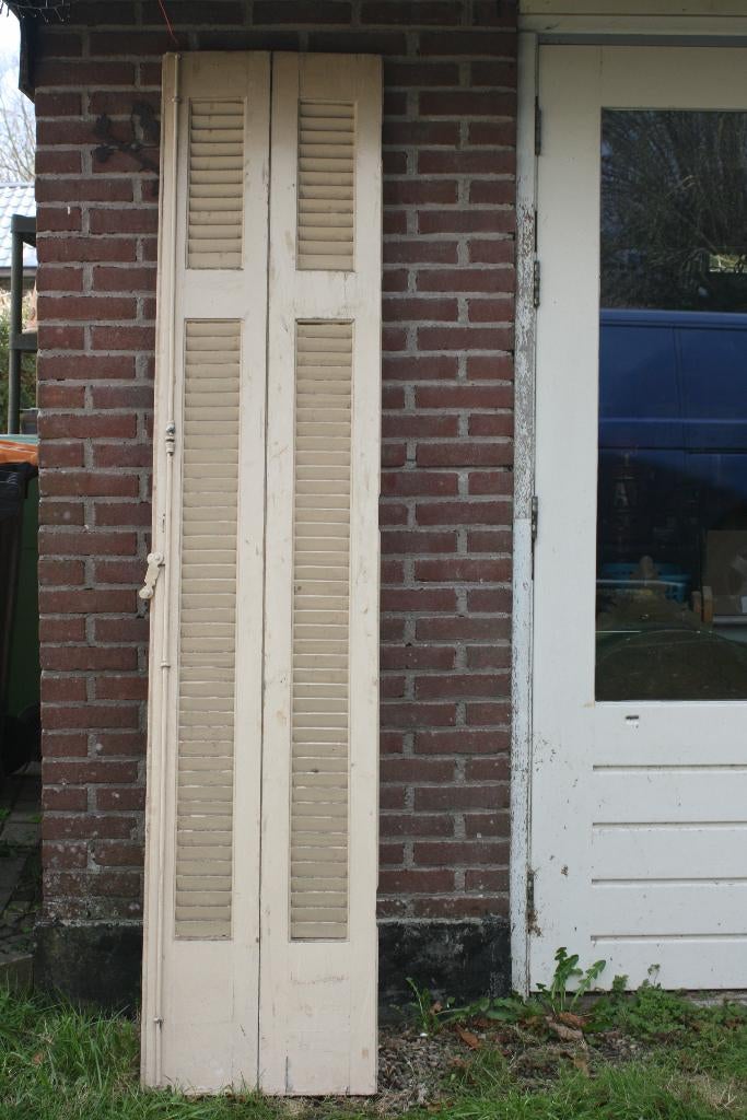 Louvre deuren / Luiken 2, Ophalen