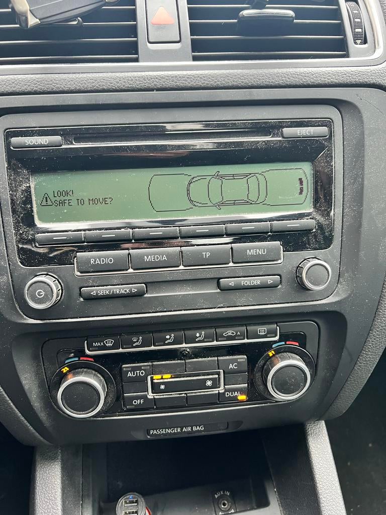 Radio Jetta MK6 2011-2018, Ophalen of Verzenden, Gebruikt
