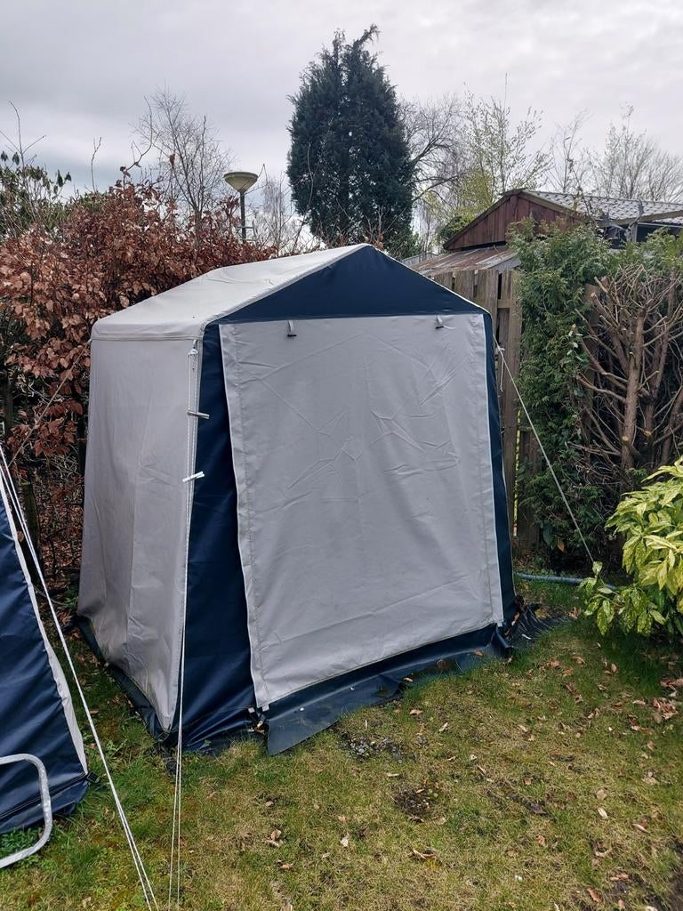 Handige schuurtent voor extra opslag op de camping, Ophalen, Gebruikt