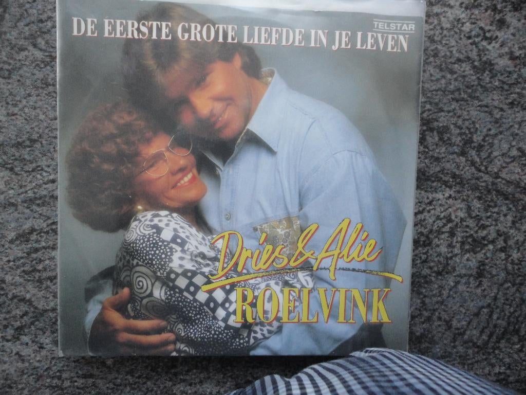 Dries Roelvink - De eerste grote liefde van je leven TELSTAR, 7 inch, Single, Ophalen of Verzenden, Zo goed als nieuw
