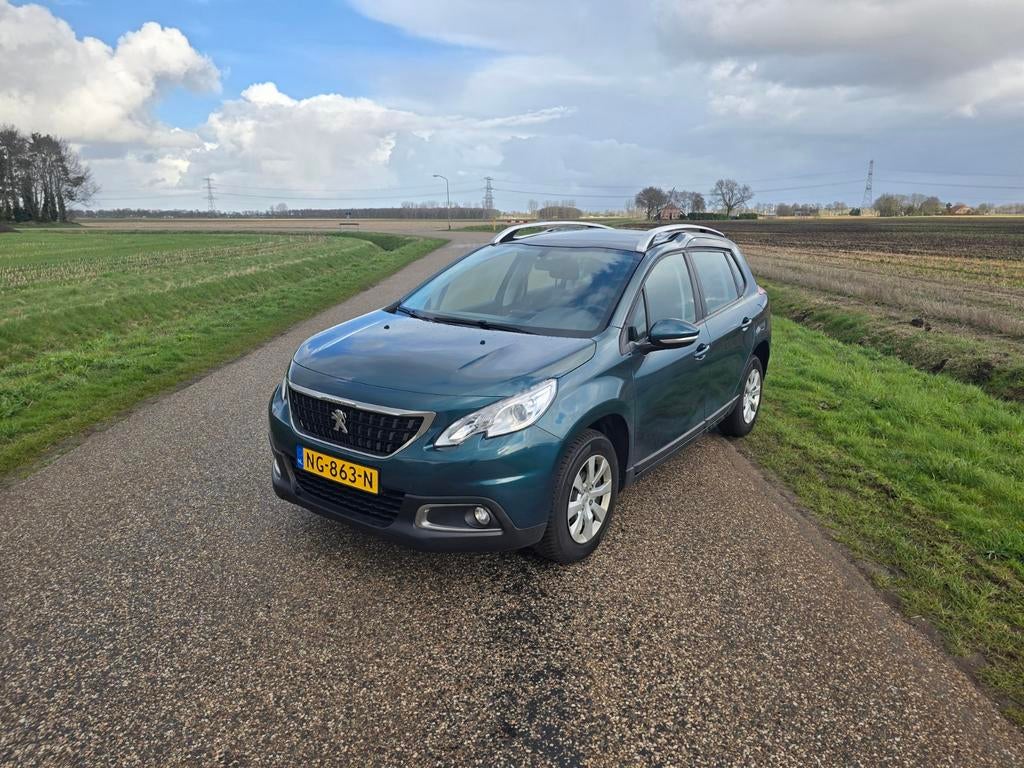 Peugeot 2008 1.2 VTI 60KW/82PK 2017 Groen, Voorwielaandrijving, Stof, 40 €/maand, Zwart