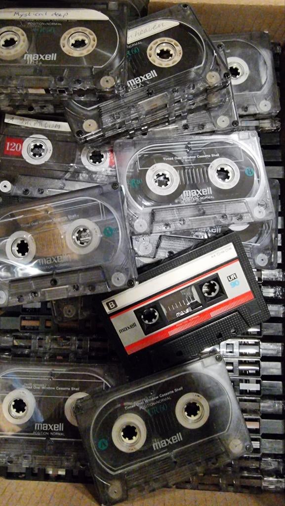 52 stuks Maxell UD en UR 60/90 audio cassettes, Ophalen of Verzenden, Gebruikt, Overige genres, 2 t/m 25 bandjes