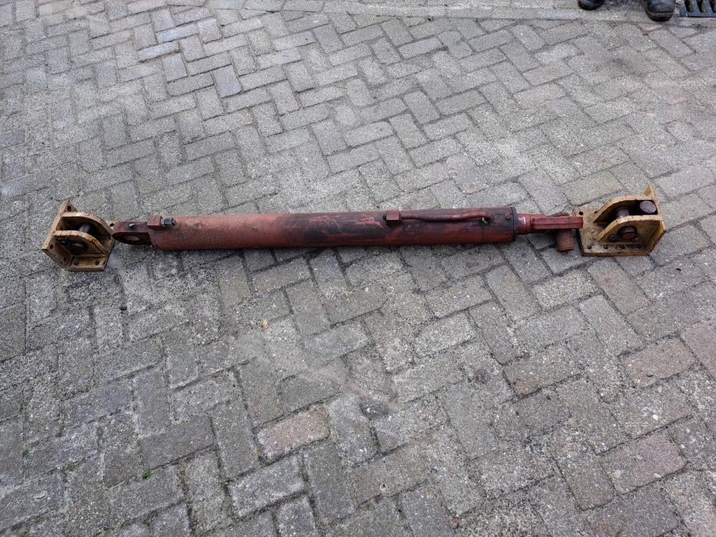 hydrauliekcilinder, Ophalen