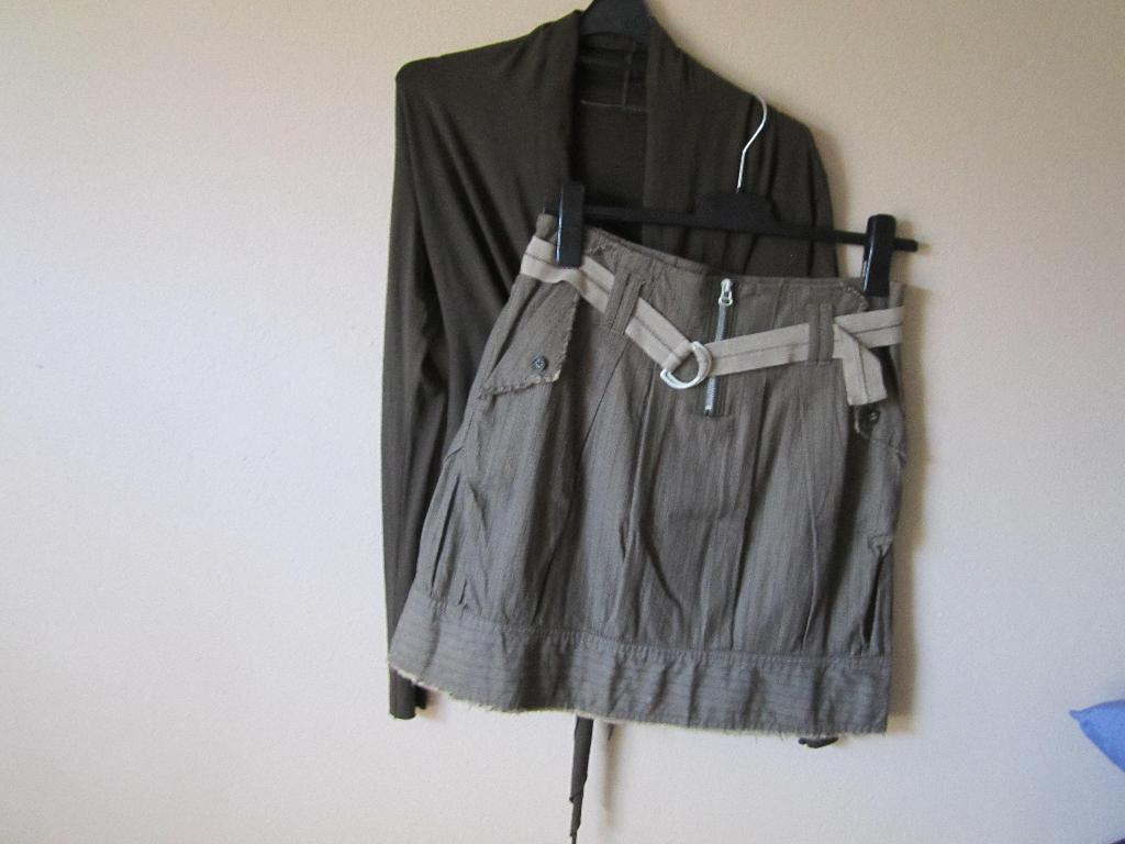 Hugo Boss rok  met Cora Kemperman vest maat 38, Kleding | Dames, Maat 38/40 (M), Zo goed als nieuw, Groen, Verzenden