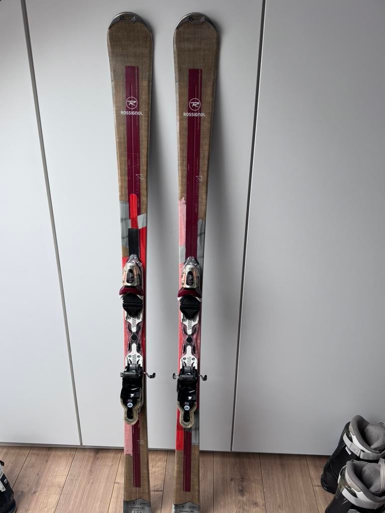 Rossignol dames ski’s Unique 4 (eventueel incl. schoenen), Ophalen, 160 tot 180 cm, Gebruikt, Rossignol