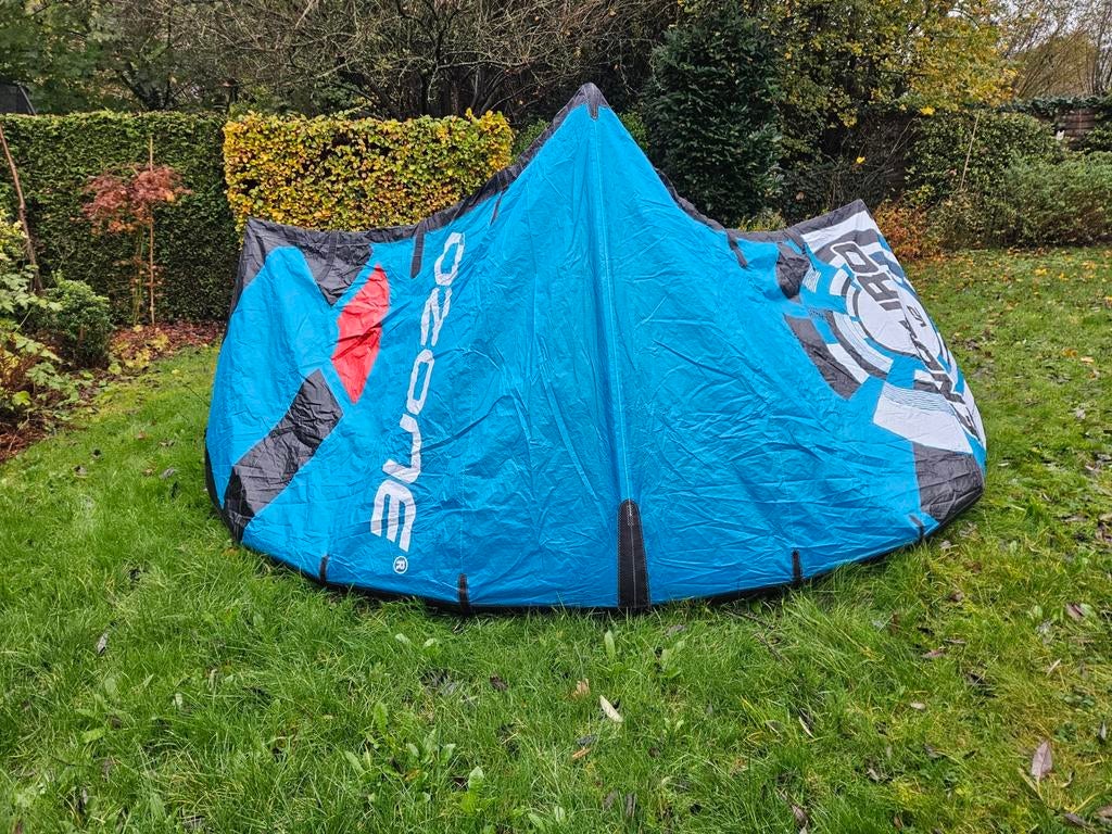 Ozone Enduro 9m2 v2, Ophalen, Gebruikt, 9 m², Geen board