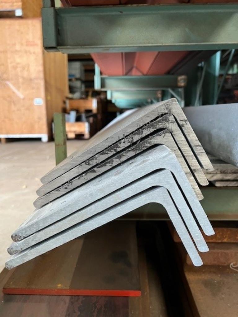 2347. Hoekijzer / hoekprofiel / hoeklijn / nieuw, Doe-het-zelf en Verbouw, Metalen, Ophalen, Nieuw, IJzer