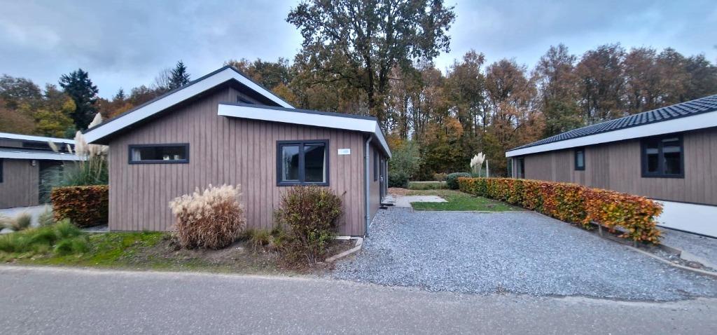 EuroParcs Zuiderzee Chalet te koop EIGEN GROND aan het water, Caravans en Kamperen, Stacaravans, Tot en met 6